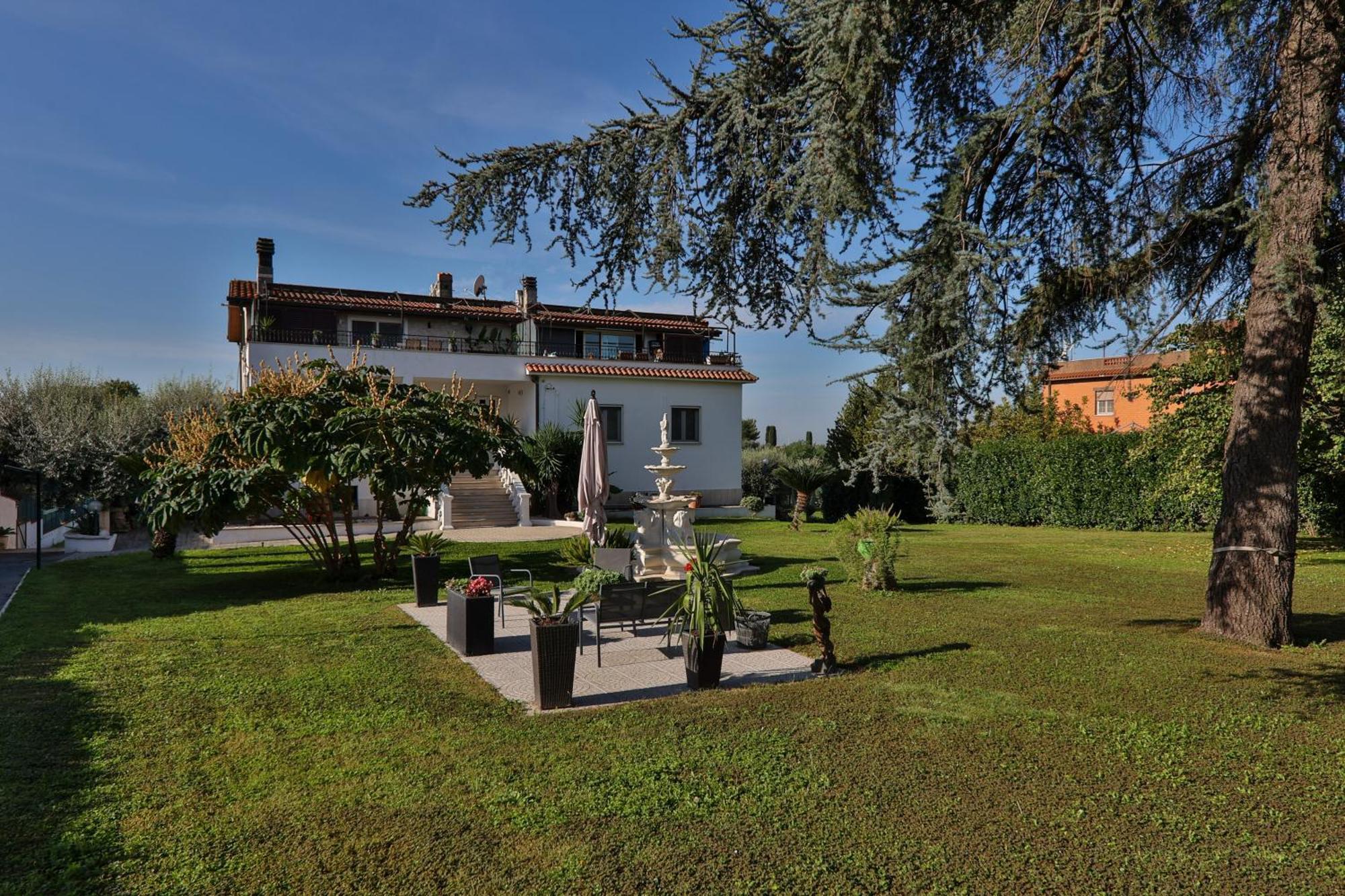 Отель Il Giardino Di Stella Фраскати Экстерьер фото